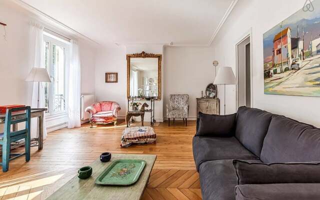 Fashion Photographer's Apartment in Le Marais-bastille