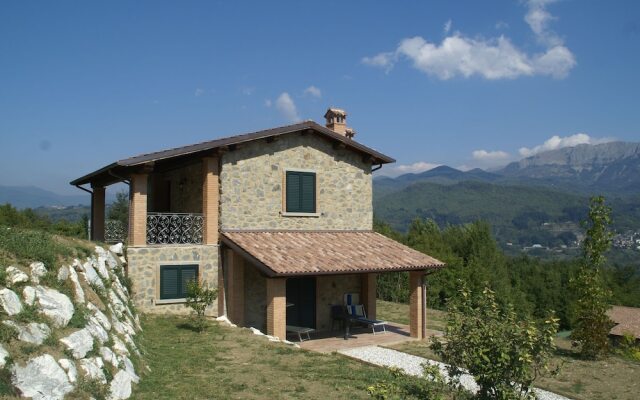 Scenic Home in Camporgiano With Swimming Pool