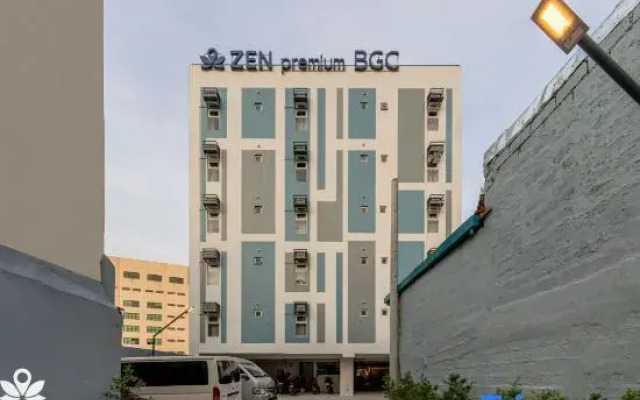 IHotel Uptown BGC