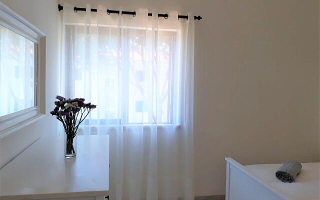 T2 Mouramar Varanda Vista Piscina Golf 6 Pessoas