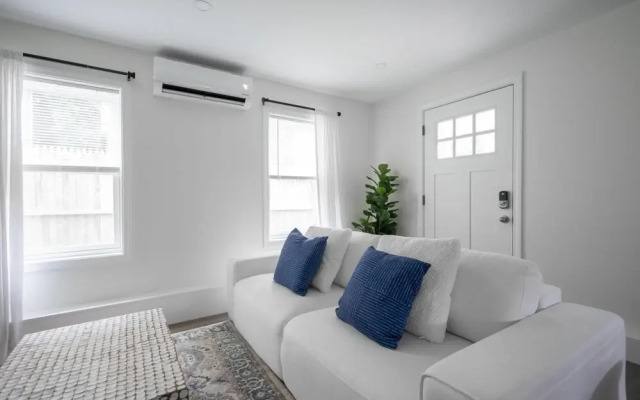 3br-heart of Newport-mins to Airport-middletown