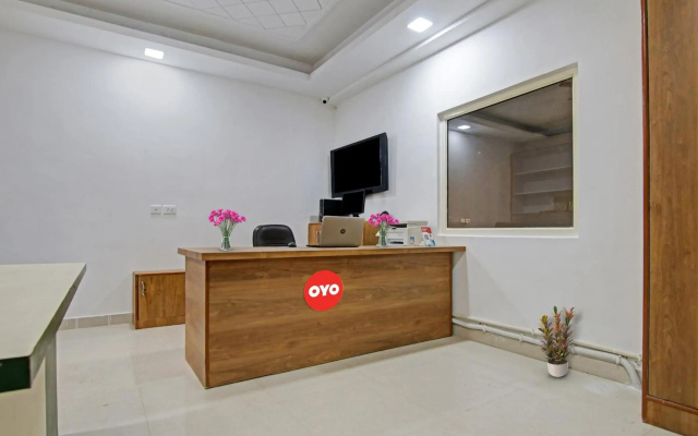 OYO Flagship 70282 Abode Inn