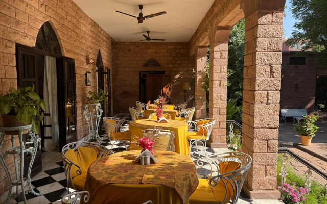 Hotel Devi Bhawan
