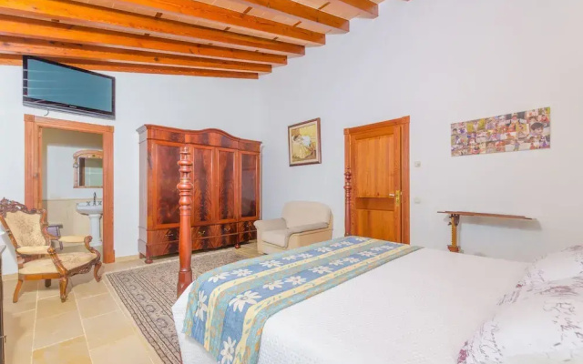 Ca Na Ramona With 4 Bedrooms and 5 Bathrooms