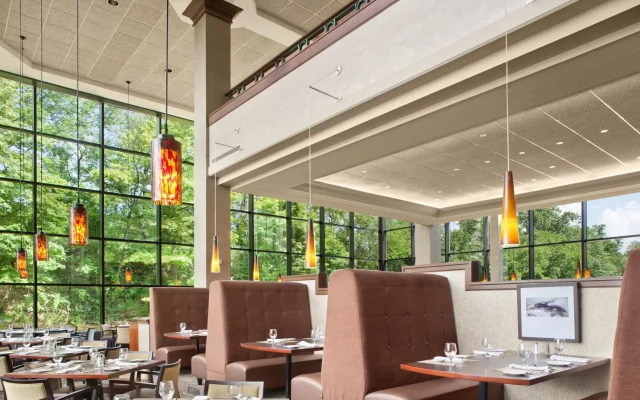 Sheraton Suites Akron Cuyahoga Falls