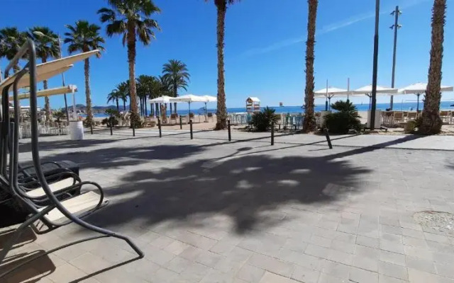 AR27-1 A un paso del mar