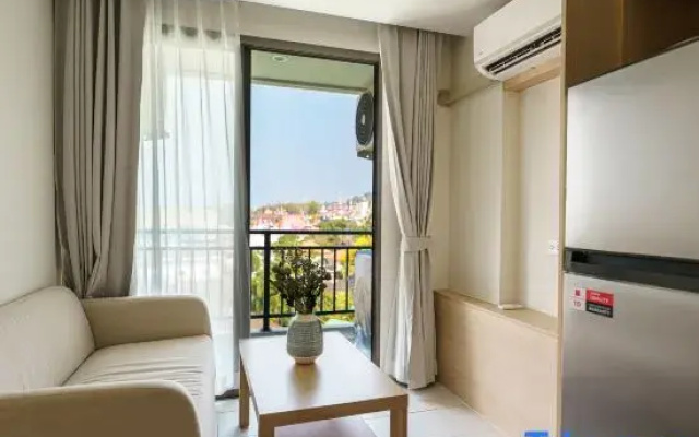 Kamala Beach. View 1 BdR. Roof Pool 500 mbps WiFi