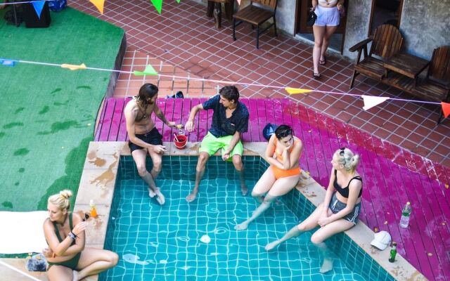 Mad Monkey Koh Phangan Hostel - Adults Only