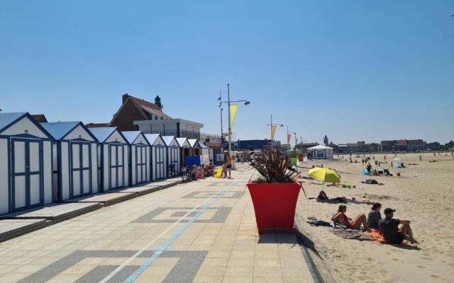 "Les Embruns" Maison meublée, proche de la mer