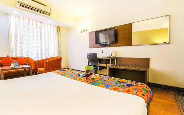 Fabhotel The Pinnacle
