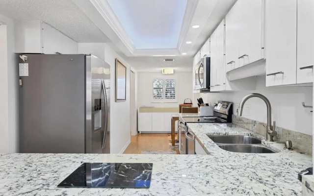 8735 Midnight Pass Road Unit 303b