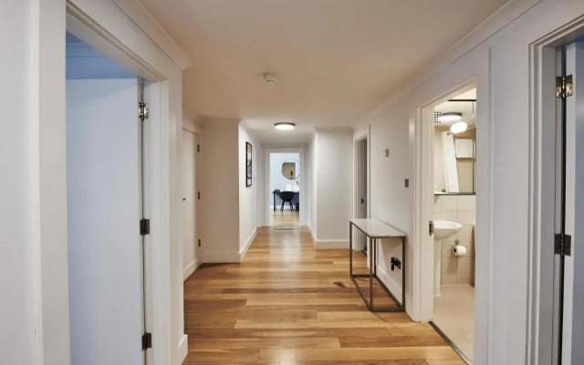 Monarch House Serviced Apartments