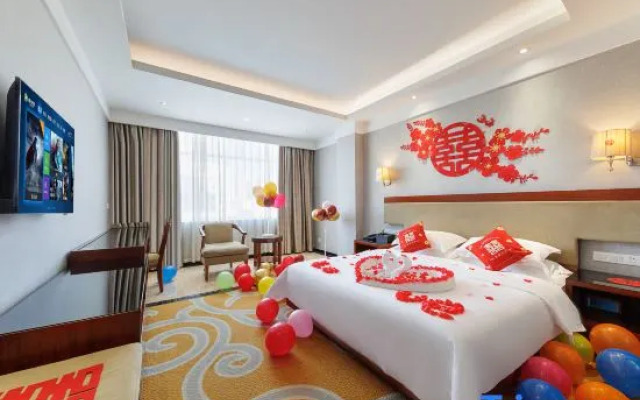Yangchun Haiyue Bay Business Hotel