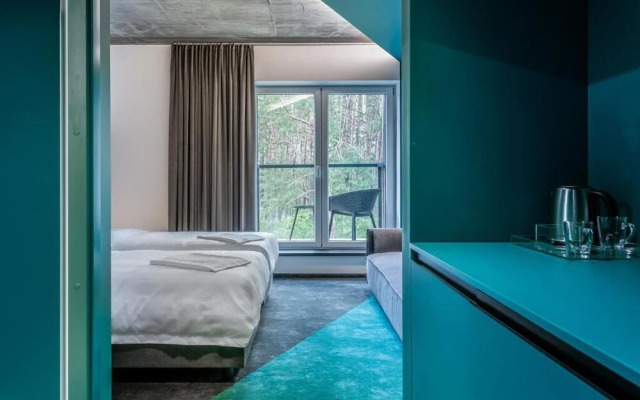 ESE  Hotel