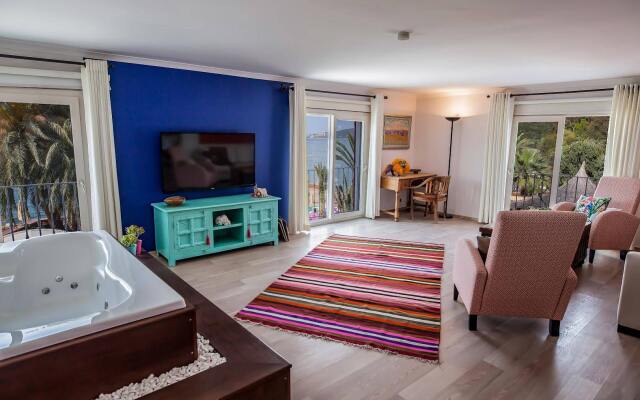 La Casa Novi Boutique & Beach Club