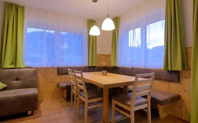 Top Holiday Flat in Fugen Near the ski Area