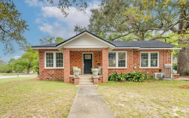 Stay & Play in Pensacola: Apartment Near Dtwn