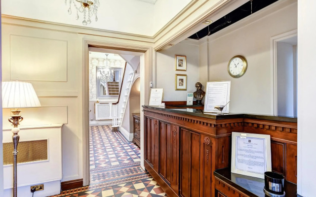 The Alexandra Court Hotel