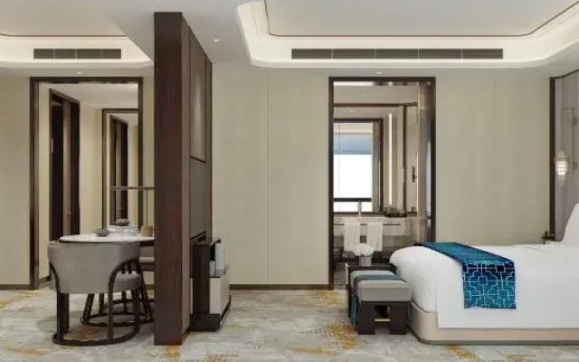 Hua Tai Phoenix Hotel