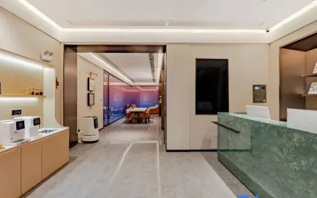 Qiwuyunshang Hotel (Chaohu High-Speed Rail East Station Yuemei Plaza)