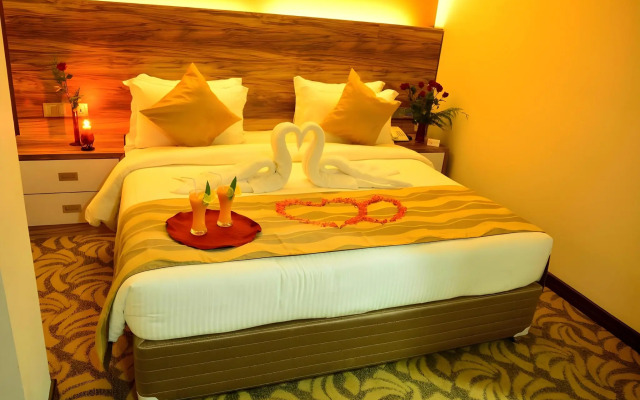 Pearl City Hotel