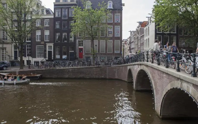 Amsterdam Center Lounge