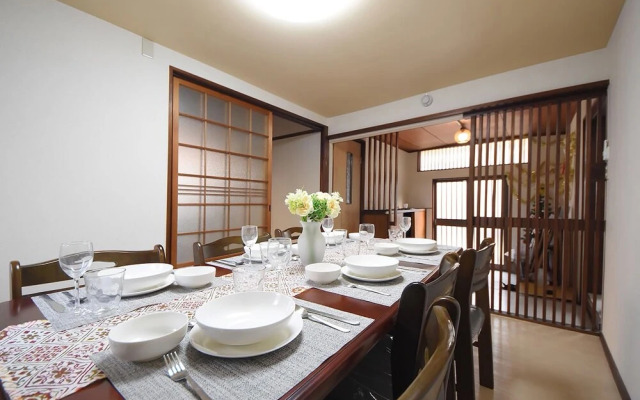 Tarbo's House Nishikitsuji : Free Parking, Pet OK