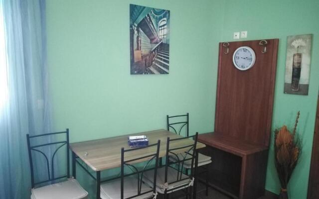 Vicky's apartment Near to the airport Ολόκληρο Διαμέρισμα