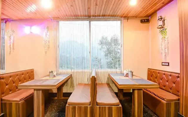 Rikhila's Regency by Fabhotel
