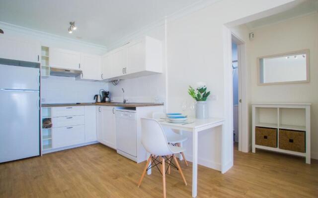 Flower Beach Suite 25