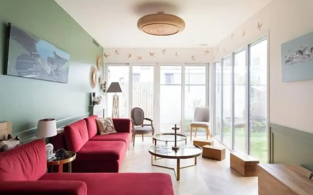 Paris Agnette Garden House