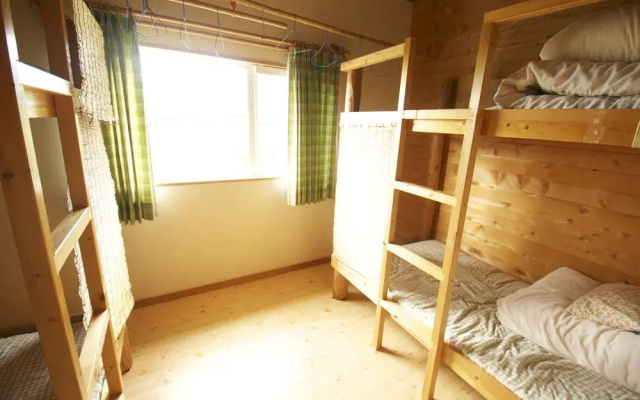 Guesthouse Gurigura – Hostel – Guest Rooms – Kutchan