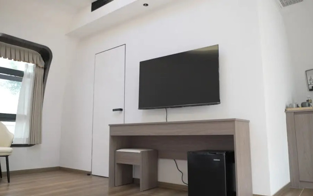 Unicorn Rocket Resort