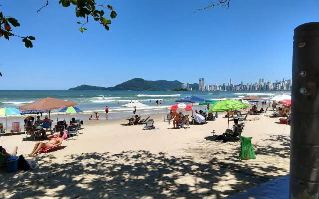 Apartamento Na Av Atlantica Com Ar Condicionado