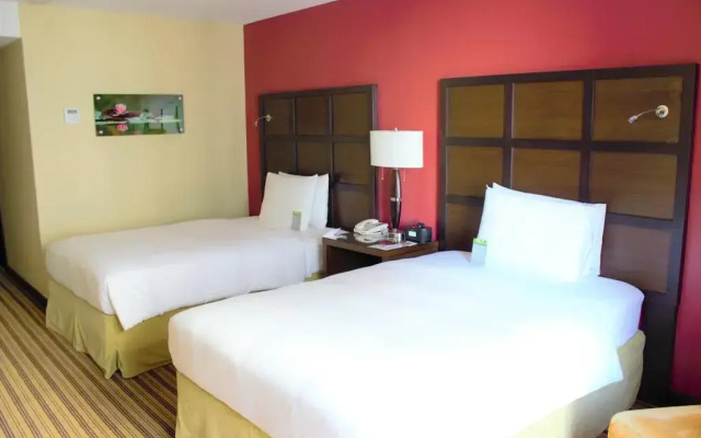 Renaissance Caracas La Castellana Hotel