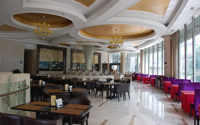 Spring Dream Hotel