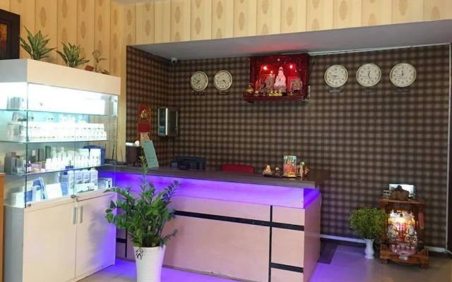 Oyo 627 Long Son Hotel