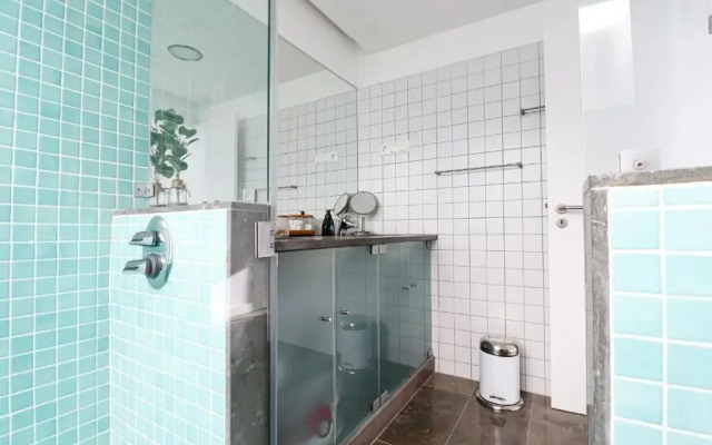 LovelyStay - Divine 3BDR Duplex House w/ Pool & Garden