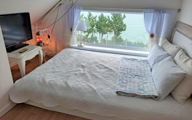 Namhae Baramundeok Pension