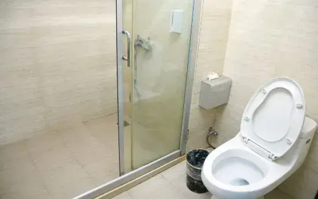 Donghai Hotel