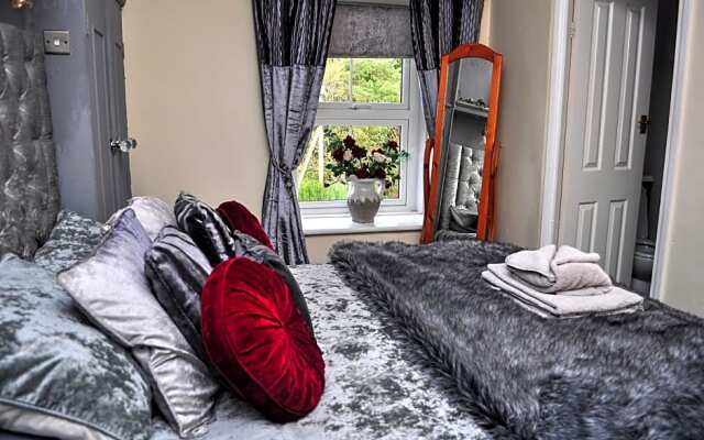 Peniarth Arms Hotel