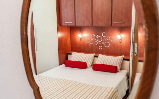 Apartment Ivona With Teracce