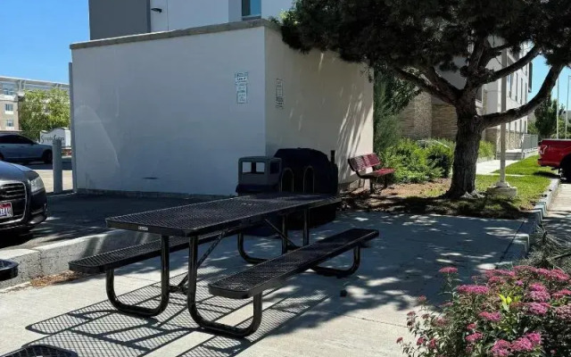 Simple Suites Boise Airport