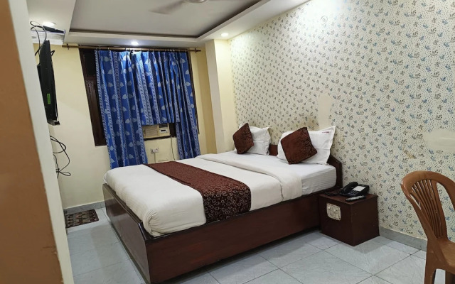 Hotel R S International