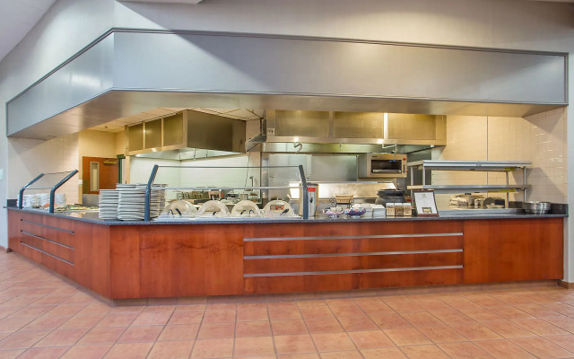 Holiday Inn University Plaza-Bowling Green by IHG