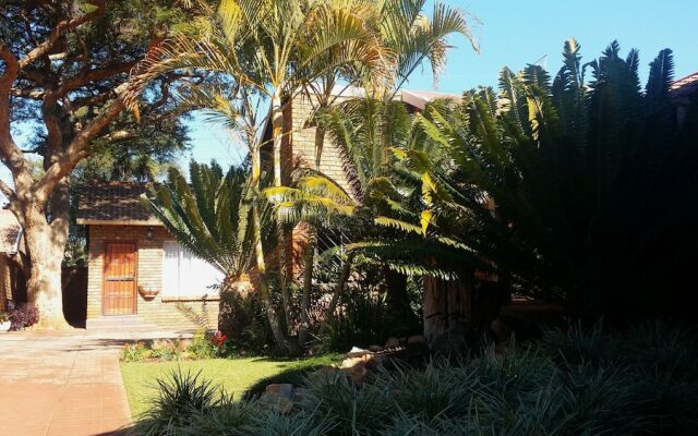 The Club House Guesthouse