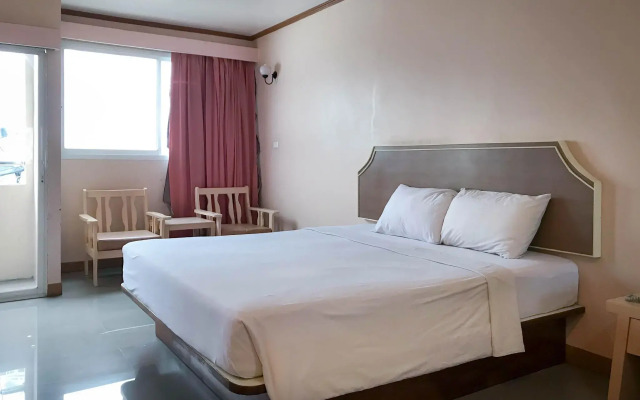 J TWO S Pratunam Hotel