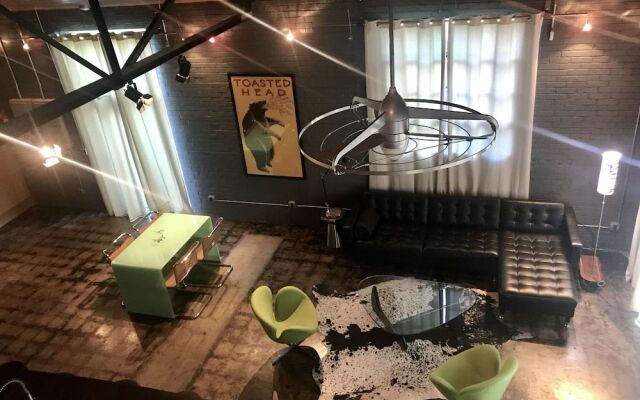 The Hangar Lofts Hotel