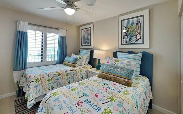 Seaside 4 by Distinctive Beach Rentals