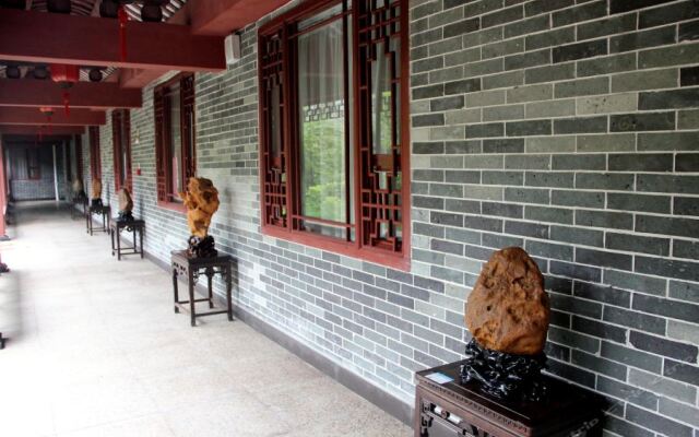 He Zhou Huang Yao Jiu Hu Shan Hotel